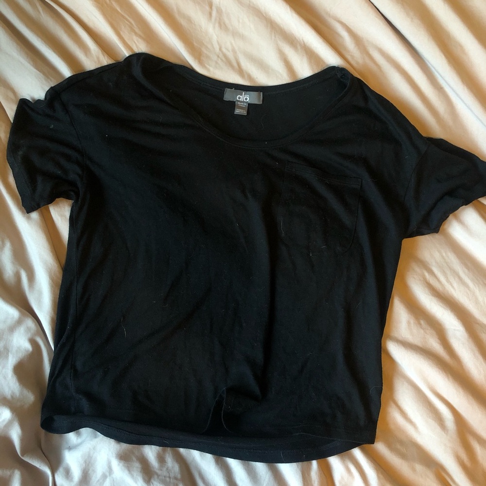 Alo Yoga pocket tee